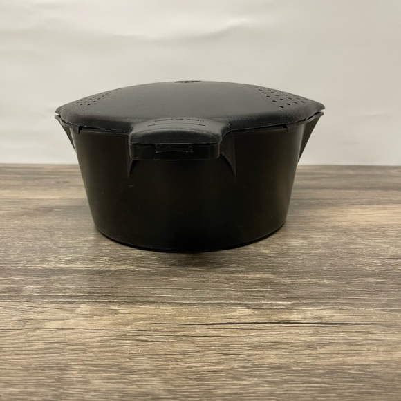 Pampered Chef Black Micro Cooker Large Microwave Steamer Strainer 2 Quart 2778 - Picture 7 of 16